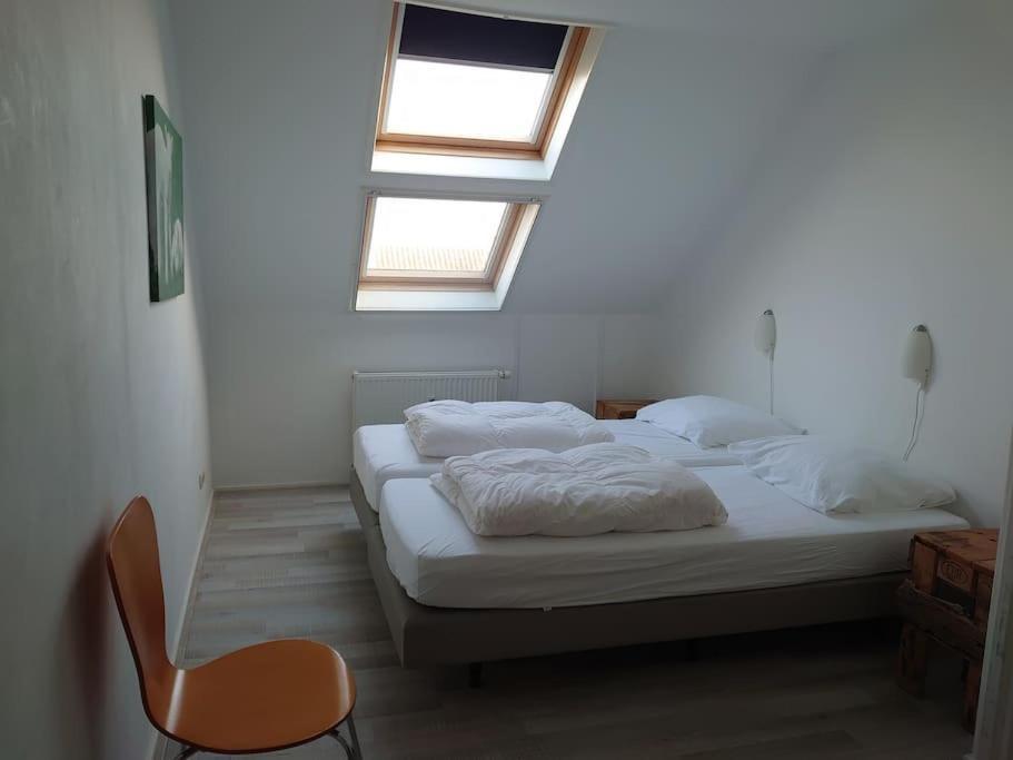 De Oostkamer; Eiland Appartement Naast Natuurgebied Boschplaat Oosterend  Kültér fotó